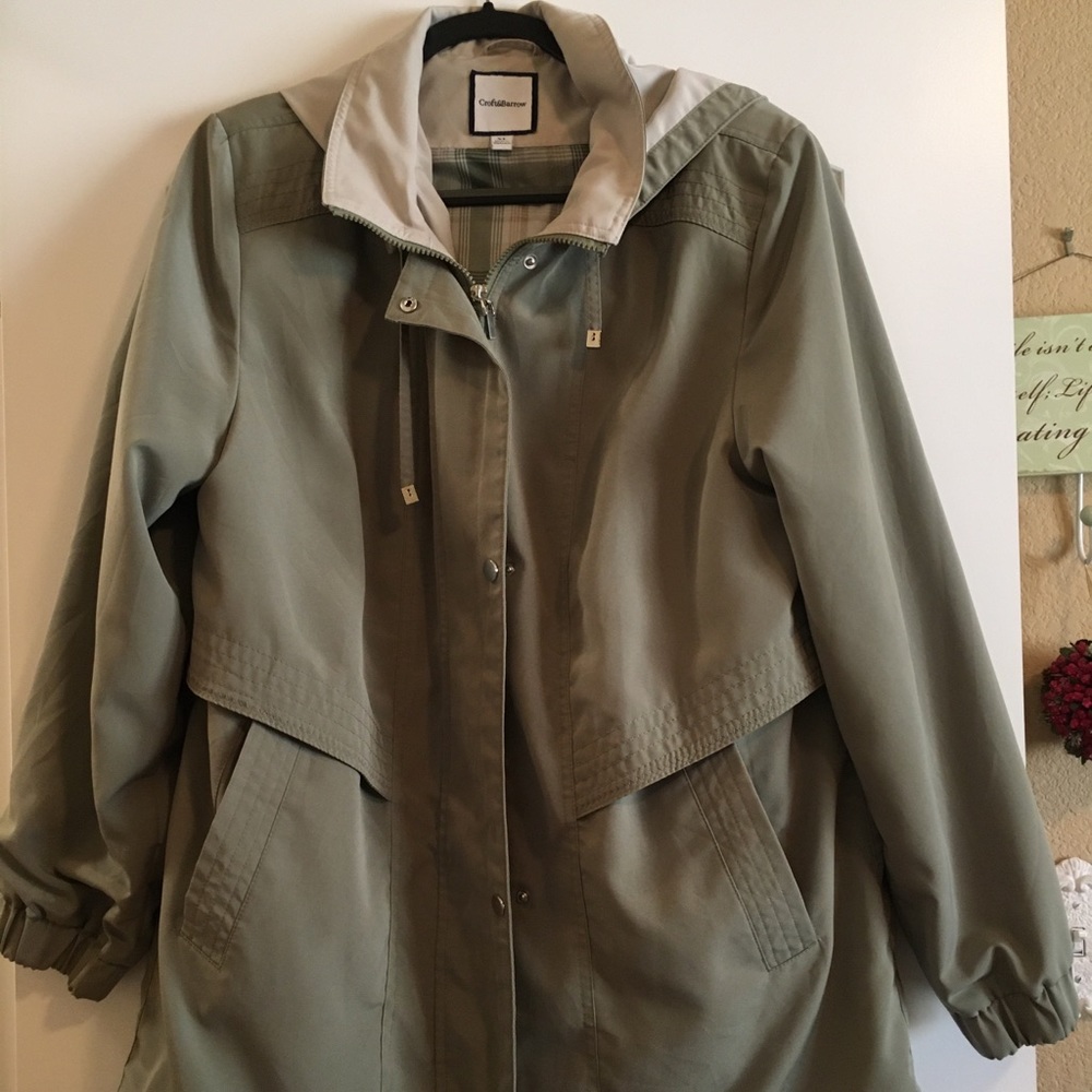 Women’s Croft&Barrow rain jacket